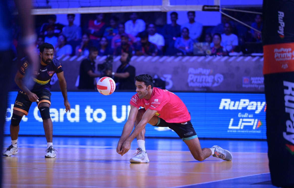 Bengaluru Torpedoes go past Kochi Blue Spikers in five set thriller