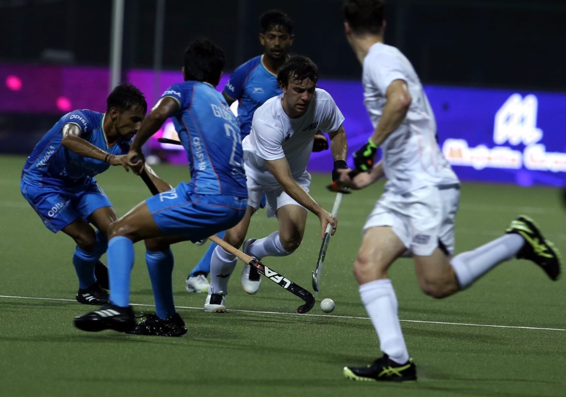 India storm into Semis with a stunning 6 2 win over New Zealand