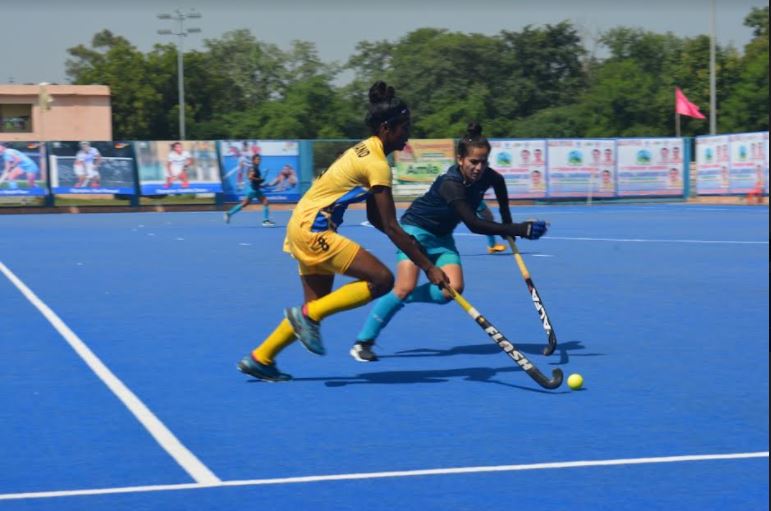 Senior Womens Hockey National Cship quarters