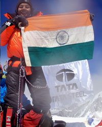 Arunima-Sinha-at-the-base-camp-of-Mt.-Everest