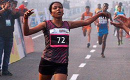 Indian Elite Women Winner Kavita Raut at finish line