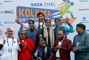 Indian Elite Women winners with Face of the Event Jeet Chief Guest MP Salim and guests at Tata Steel 25K 2015