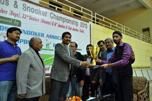 malkeet-singh-wins-junior-snooker-title