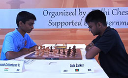 Aravindh Chithambaram in action against Avik Sarker