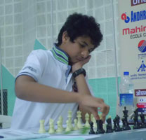 Vidit-making-his-opening-move