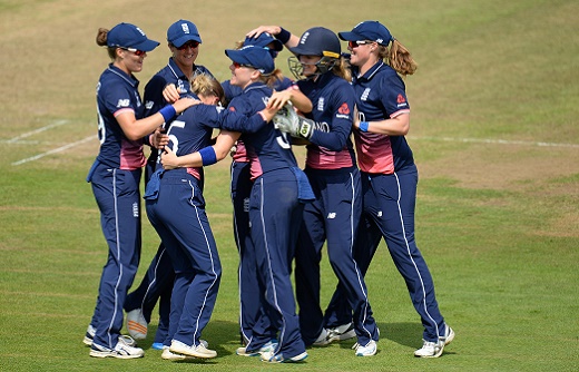 Alex Harley of England back celebrates the wicket of Beth Mooney of Australia during the ICC Women s World Cup 2017 match between England and Australia