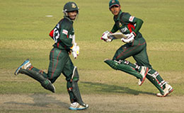 Bangladesh U19 cricket captain M H Miraz and Zakir Hasan running between the wicket against NEPAL in 1st quater final of ICC U19 CWC 2016