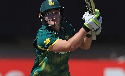 Lizelle Lee of South Africa hits a six during the ICC Women s World Cup 2017 match between South Africa and India