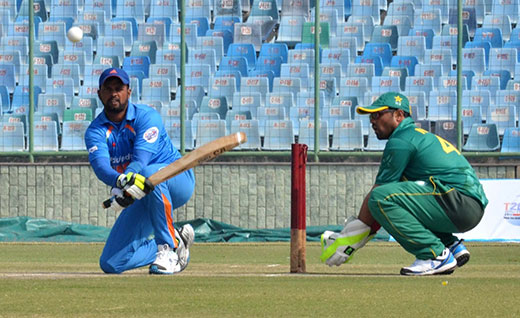 Players in action during the World T20 for the blind match between India and Pakistan