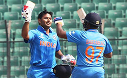 Rishabh Pant and Sarfaraz of India against Namibia in ICC U19 Cricket World Cup 2016