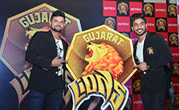 Suresh Raina and Keshav Bansal at unveiling of Gujarat Lions