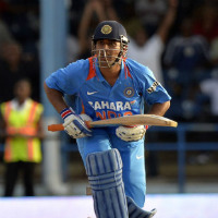 dhonihitsthewinningrun