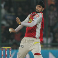 kxipharmeetsinghtook3wickets