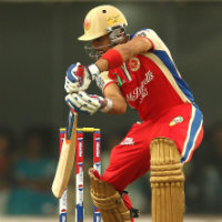 kohli and zaheer stars in bangaolre's win against chennai super kings