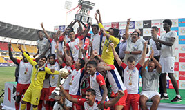 Bengaluru-FC-celebrate-with-the-Hero-Federation-Cup-trophy-in-Goa