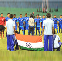 Indian-Players-sing-the-National-Anthem-prior-to-Pakistan-match