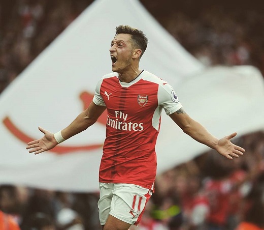 Mesut Ozil 17