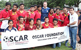 Ron Vlaar with foundation team