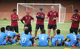 The India U 19 boys stay all ears to Head Coach Lee Johnson