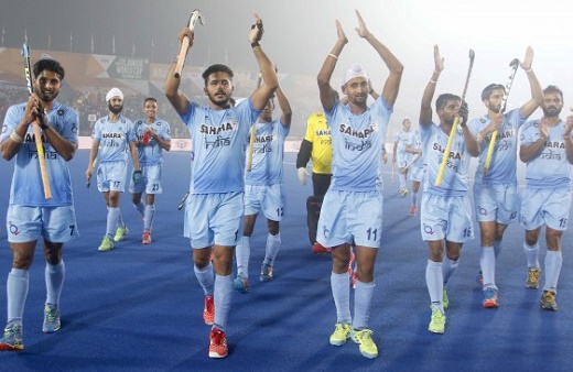 Indian Team acknowledging fans