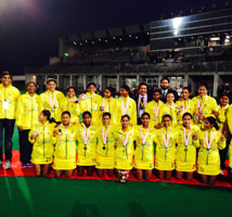 Indian-Women-Hockey-Team-with-their-Silver-Medal-at-the-3rd-Womens-Asian-Champions-Trophy