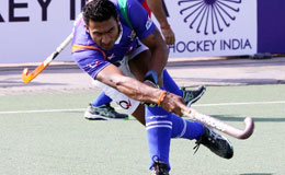 UP-Wizards-VR-Raghunath-at-a-warmup-session-in-Lucknow-during-the-Hero-HIL-2014