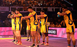 Telugu Titans Team doing the Haka in the Star Sports Pro Kabaddi season 3 opener