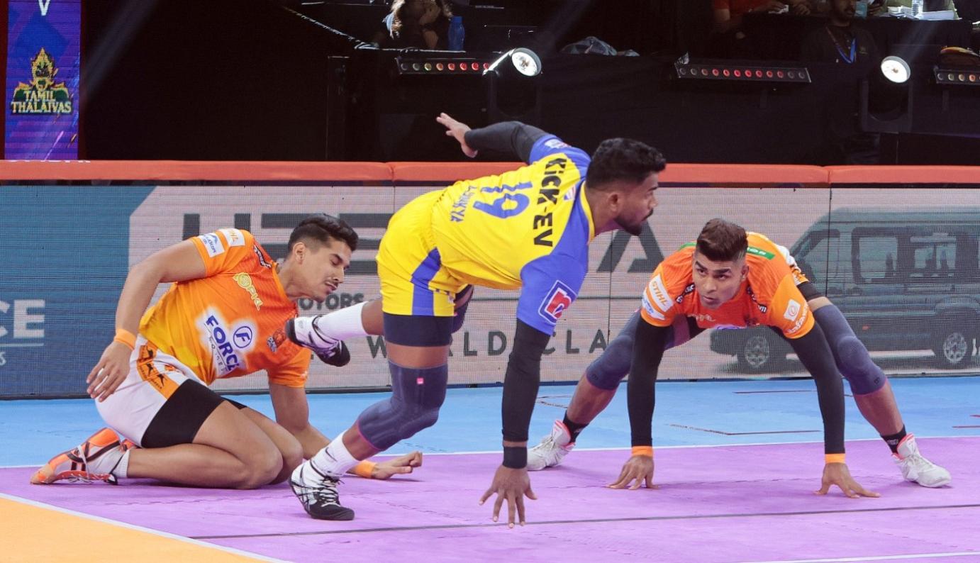 Shadloui Gaurav steer Puneri Paltan to nail biting 29 26 win over Tamil Thalaivas